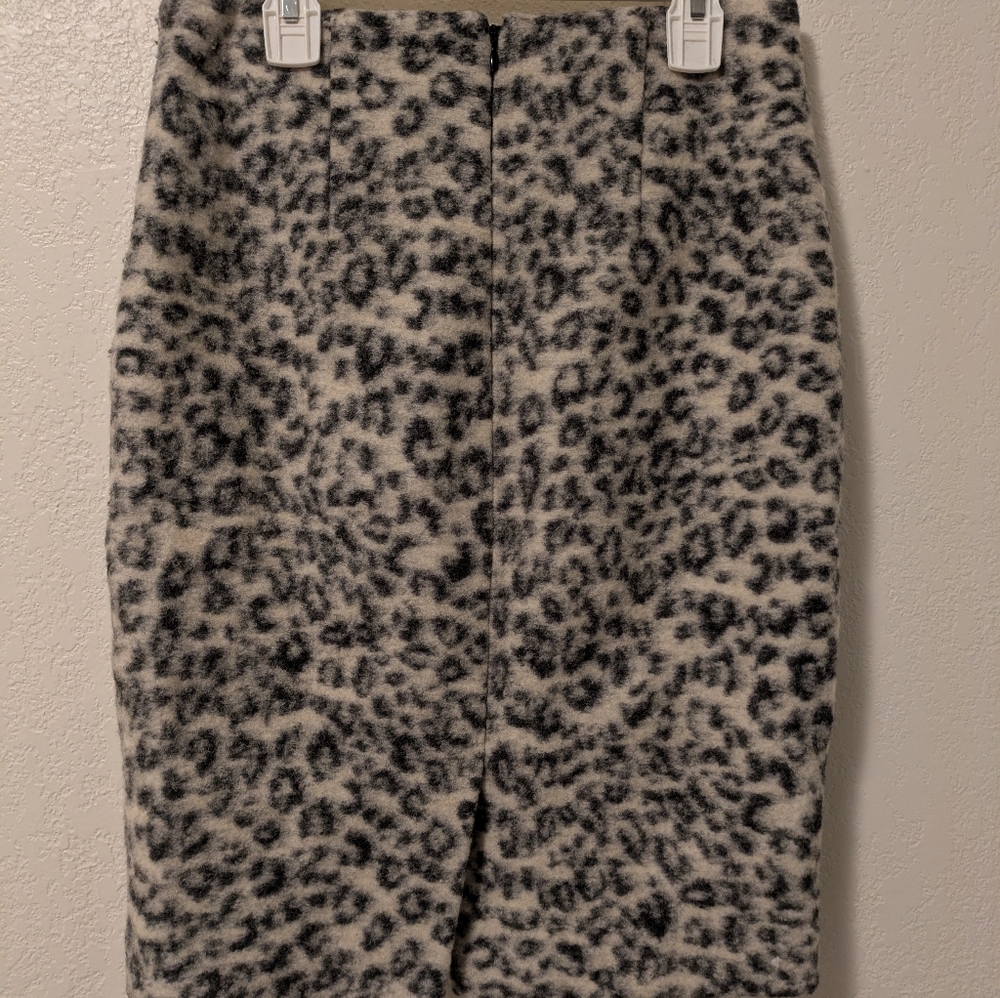 Ann Taylor Wool Blend Animal print skirt - Picture 2 of 4